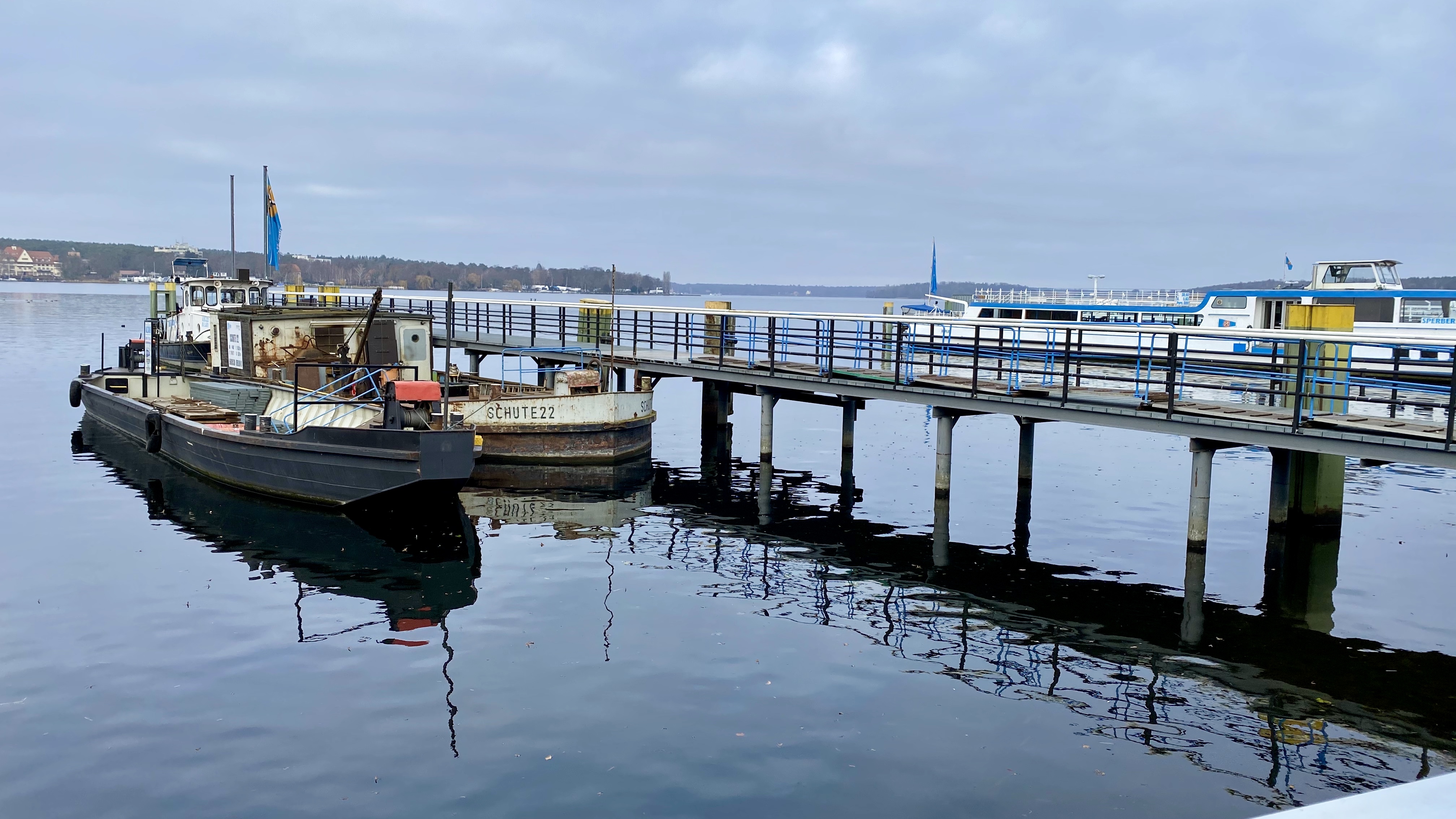 F22917E0-0832-4531-B658-8A95DE290EE7_1_201_a